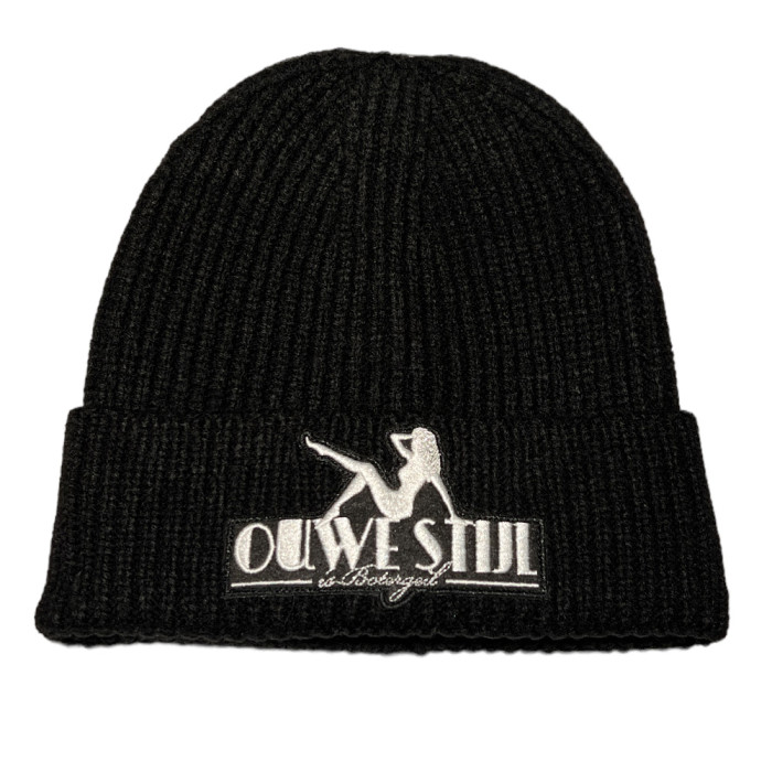 Ouwe stijl is botergeil beanie met patch logo