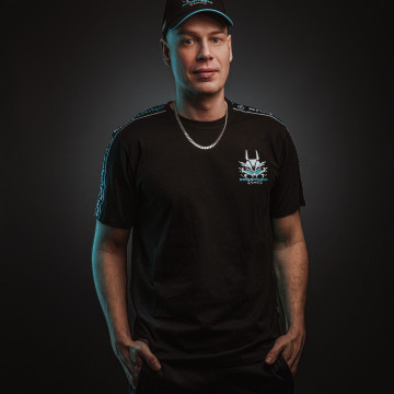 Painbringer t-shirt met schouderbies | zwart